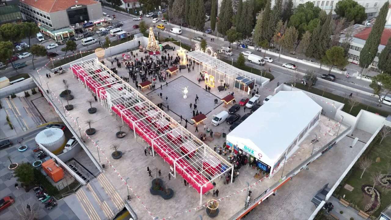 Menteşe Belediye Başkanı Aras'tan Emeklilere Müjde: Kent Meydanı'na Emekli Kafe Açılıyor 3